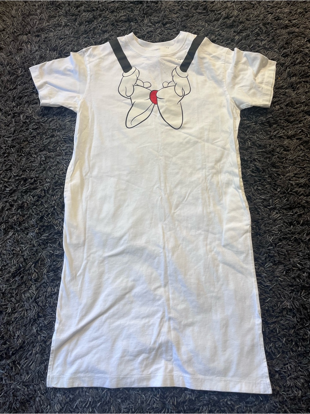 Uniqlo*Disney White Kids Dress with Black Strap Graphic and Red Accent